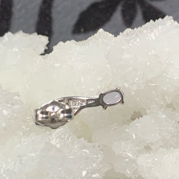 14K Gold Tanzanite & Diamond Earrings - Picture 4 of 6